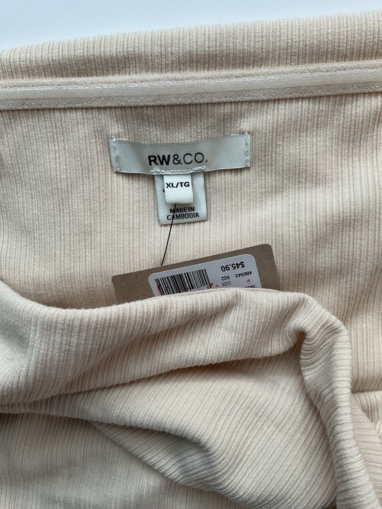 RW&CO. Strapless Ruched Top - Picture 4 of 7